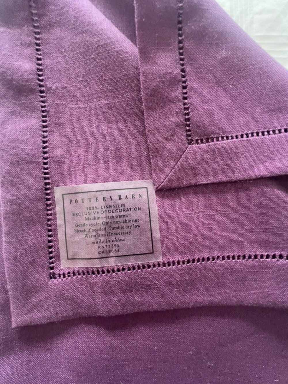 POTTERY BARN Napkin 100% Linen Purple Hemstitch 20"x 20" Dining Table Basket